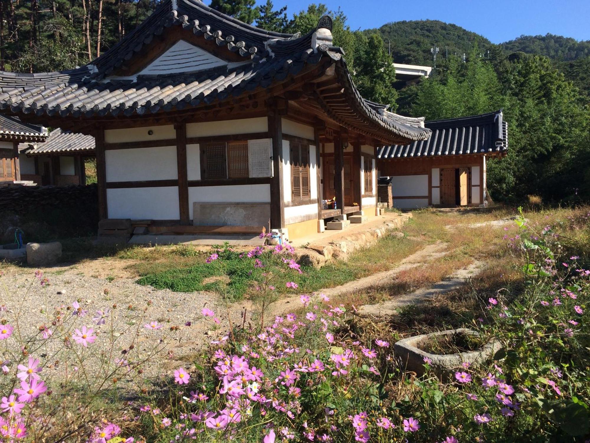 Korean Traditional House - Chungnokdang Hotel Boseong Room photo